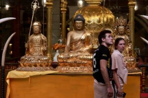 Tourists visit Gangaramaya Buddhist temple, Colombo, Sri Lanka, April 25, 2024. (Reuters Photo)