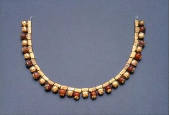 The necklace from the ancient kingdom of Lydia was officially handed over to Turkish officials in a ceremony at the Turkish Consulate in Boston, U.S., Sept. 4, 2024. (IHA Photo)