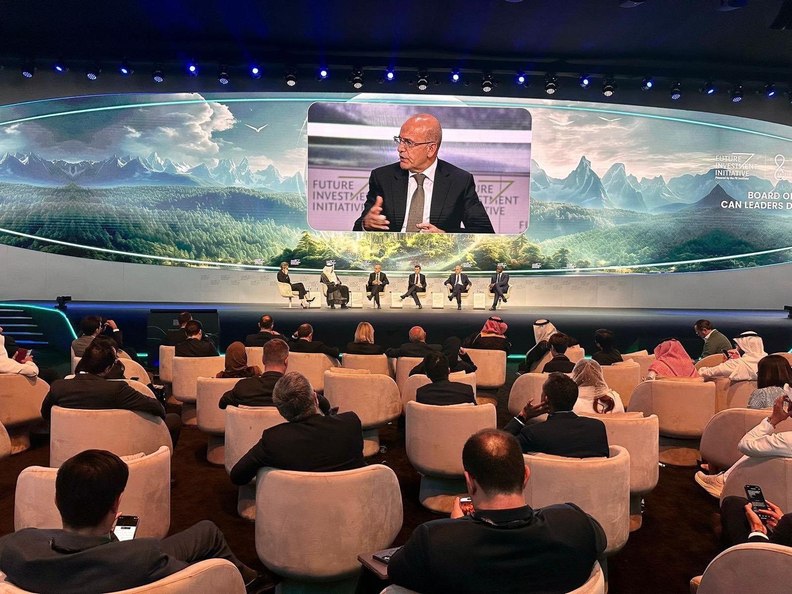 Treasury and Finance Minister Mehmet Şimşek (3rd L) speaks during a panel on the sidelines of the Future Investment Initiative summit, Riyadh, Saudi Arabia, Oct. 29, 2024. (Photo: @memetsimsek)
