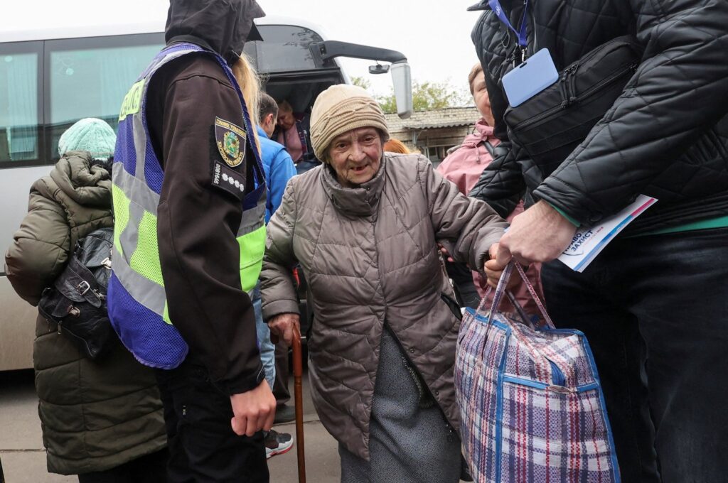 Kupiansk residents, who fled due to Russian military strikes, arrive at an evacuation center, amid Russia's attack on Ukraine, Kharkiv, Ukraine, Oct. 17, 2024. (Reuters Photo)