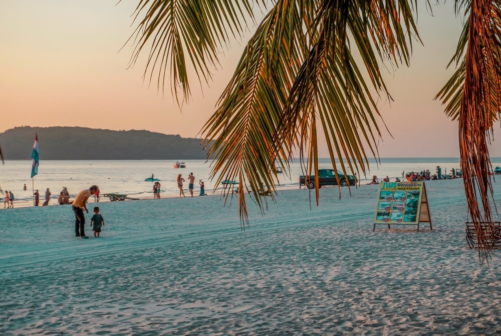 People walk along the Chenang beach in Langkawi island, Malaysia, Jan. 29, 2024. (Shutterstock Photo)