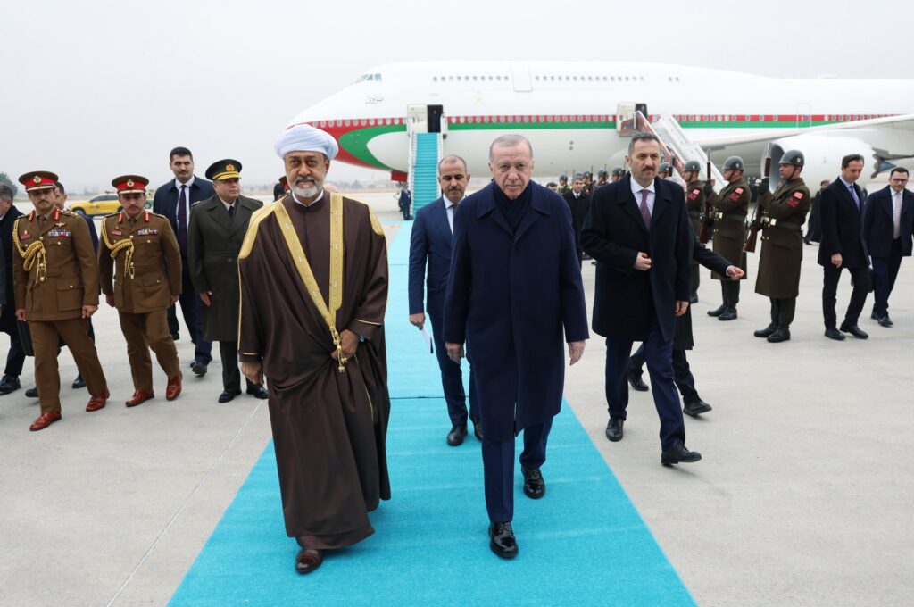 President Recep Tayyip Erdoğan welcomes Oman's Sultan Haitham bin Tariq (L) at Esenboğa Airport in the capital Ankara, Türkiye, Nov. 28, 2024. (AA Photo)