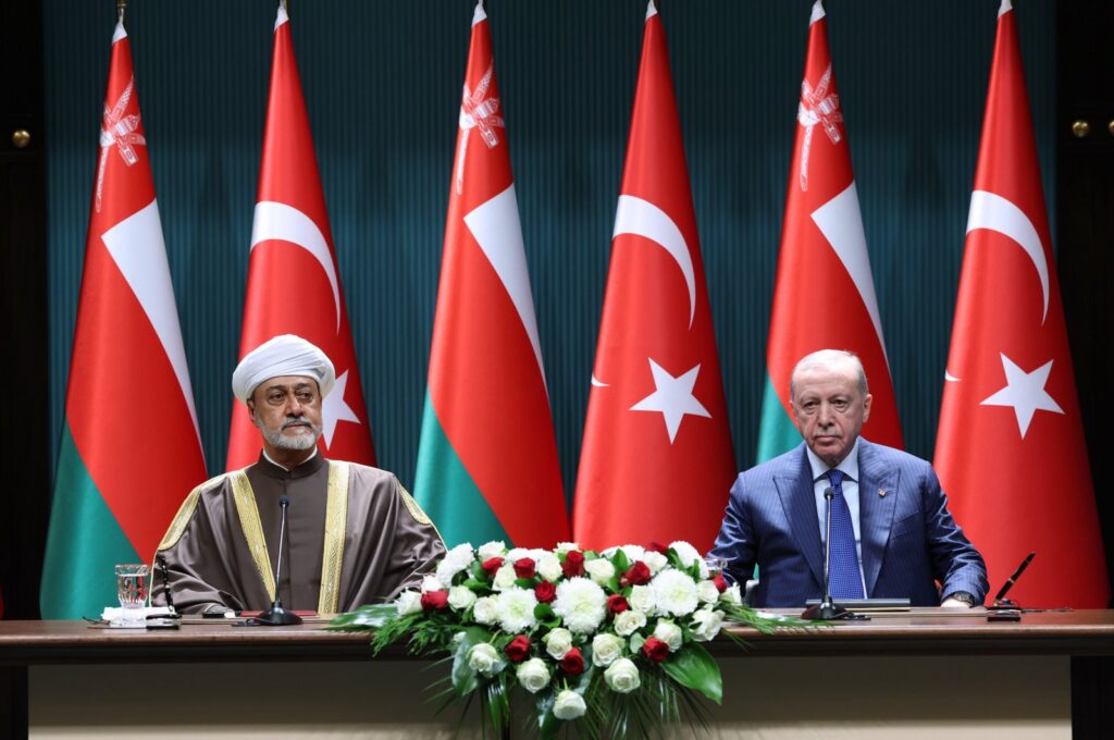 President Recep Tayyip Erdoğan and Oman's Sultan Haitham bin Tariq attend a ceremony in Ankara, Nov. 28, 2024. (AA Photo)