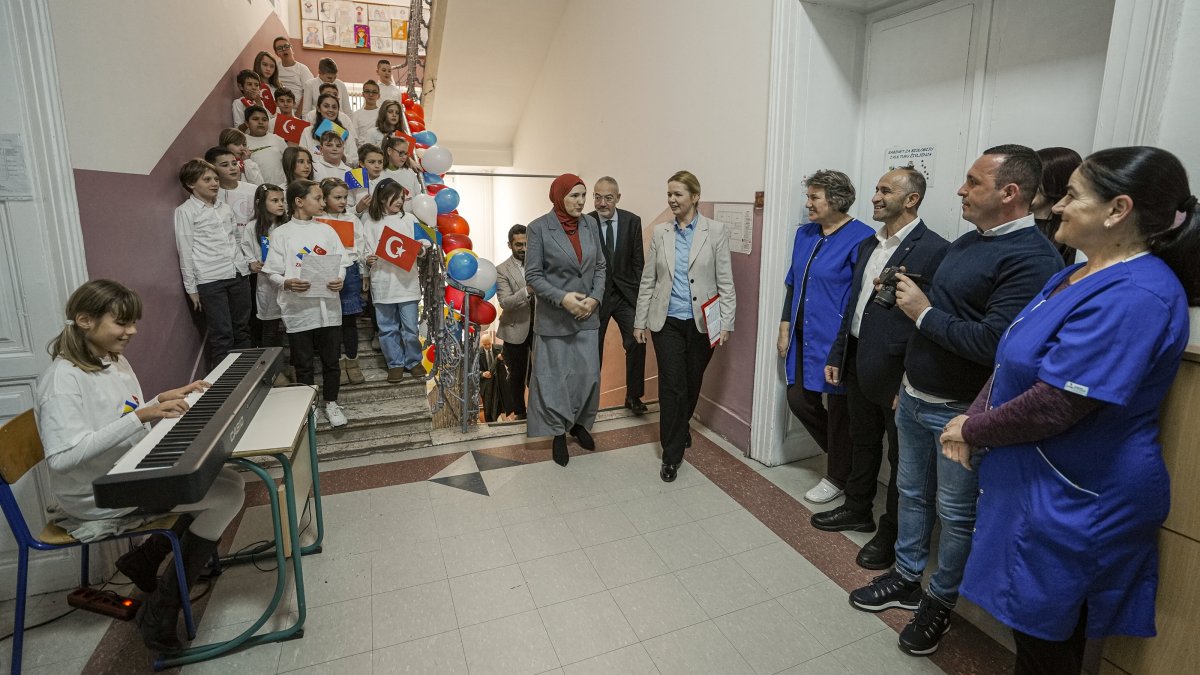 Students and officials participate the inauguration ceremony of the "Sensory Perception Room" at the Safvet Beg Basagic Elementary School, Sarajevo, Bosnia-Herzegovina, Nov. 3, 2024. (AA Photo)