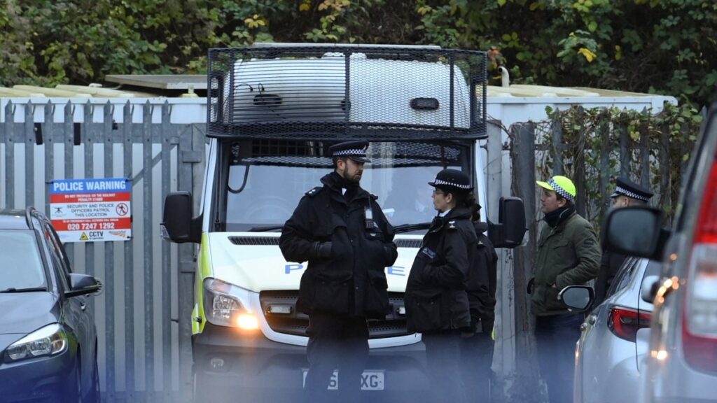 Police officers stand outside a Kurdish community center after a counterterrorism investigation into suspected activity linked to the PKK terrorist group, London, Britain, Nov. 27, 2024. (Reuters Photo)