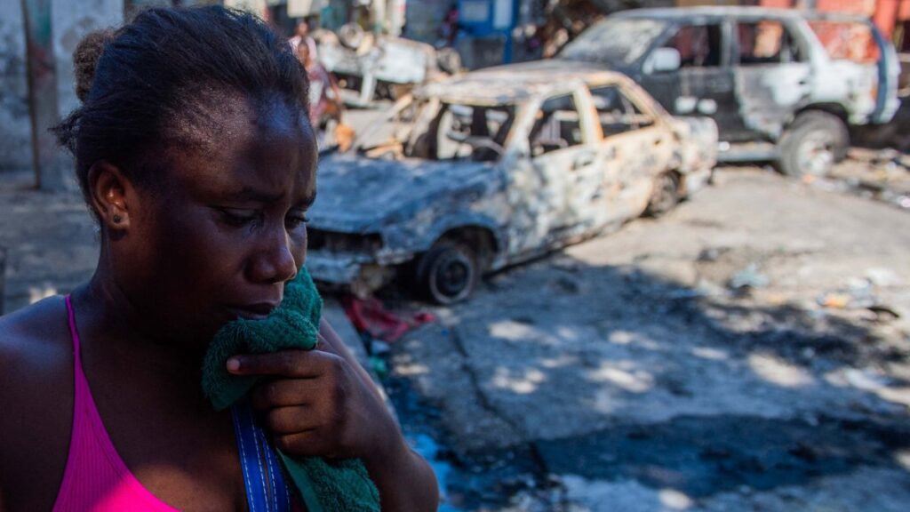 Ronalda Alcime cries after armed gangs executed her husband at Poste Marchands in Port-au-Prince, Haiti, Dec. 9, 2024. (AFP Photo)