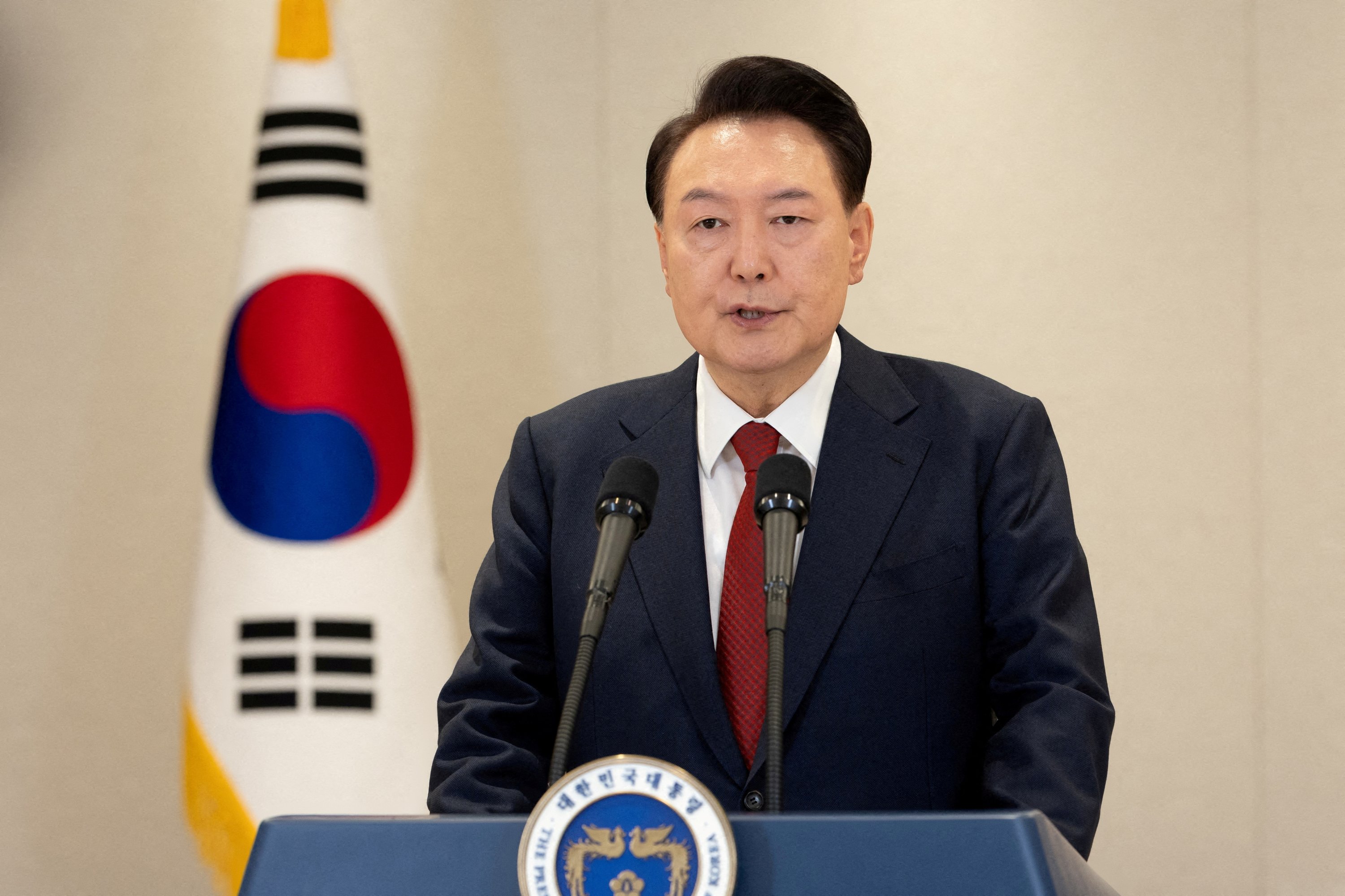 359303 South Korean President Yoon Suk Yeol delivers an address to the nation at the Presidential Office, Seoul, South Korea, Dec. 12, 2024. (Reuters Photo)