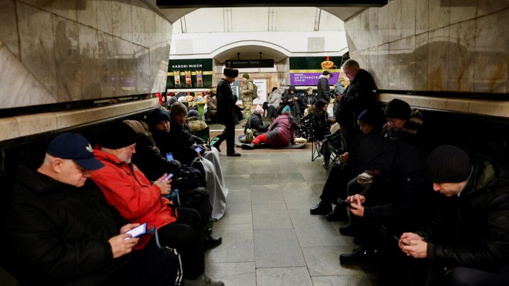 People take shelter at a metro station during an air raid alert, amid Russia's attack on Ukraine, in Kyiv, Ukraine, Dec. 25, 2024. (Reuters Photo)