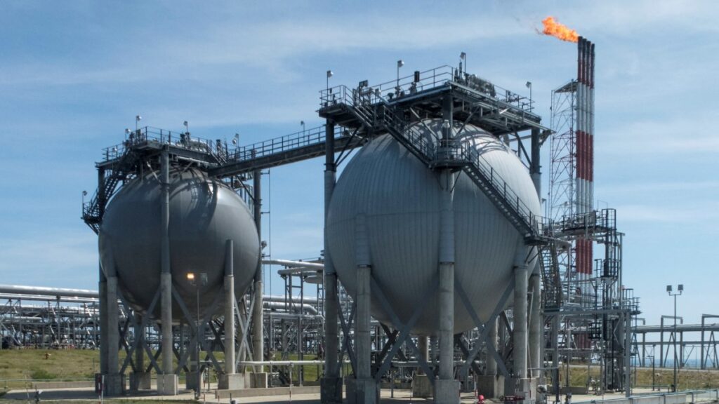 A general view of the liquefied natural gas plant operated by Sakhalin Energy at Prigorodnoye on the Pacific island of Sakhalin, Russia July 15, 2021. (Reuters Photo)