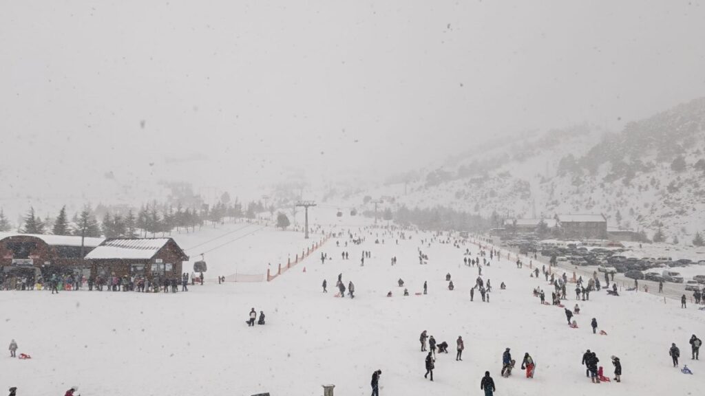 Skiers enjoying the slopes at Davraz Ski Resort with excellent snow conditions in Isparta, Türkiye, Dec. 29, 2024. (AA Photo)