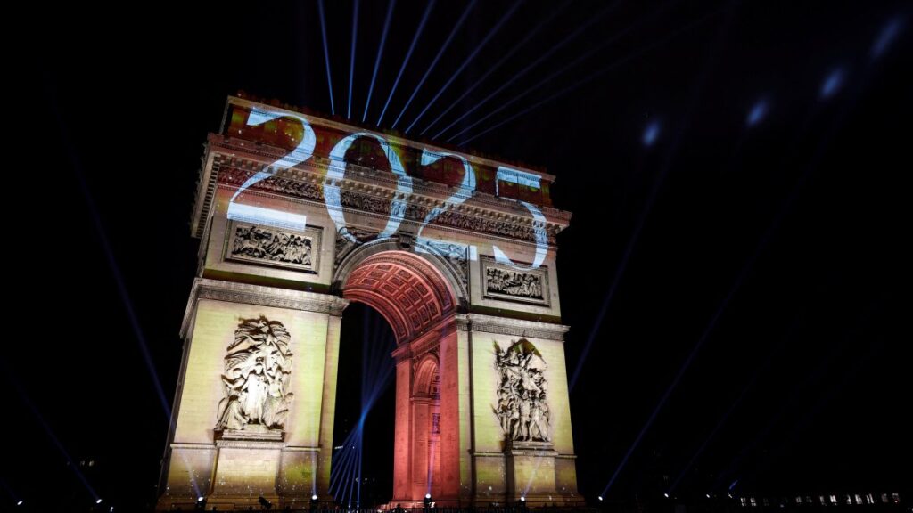 The number "2025" is projected onto The Arc de Triomphe during the New Year's celebrations on the Champs Elysees Avenue, Paris, France, Jan. 1, 2025. (Reuters Photo)