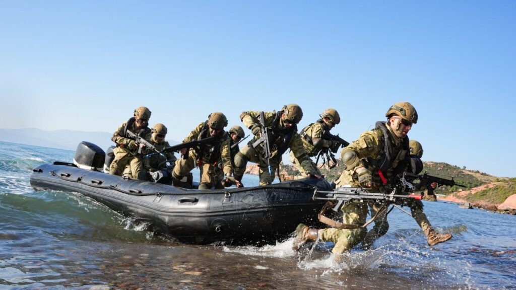The Turkish Armed Forces (TSK) amphibious soldiers are seen in Izmir province's Foça, Türkiye, Jan. 13, 2025 (AA Photo)