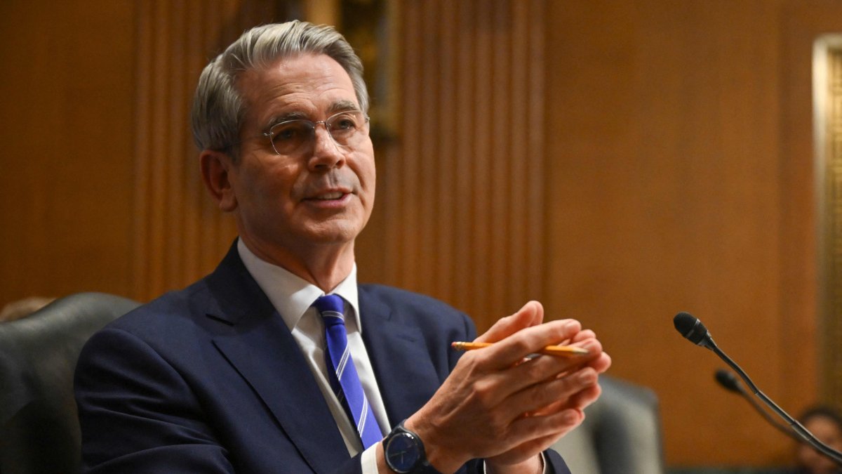 U.S. investor and hedge fund manager Scott Bessent testifies before the Senate Finance Committee on his nomination to be Secretary of the Treasury on Capitol Hill in Washington, D.C., U.S., Jan. 16, 2025. (AFP Photo)