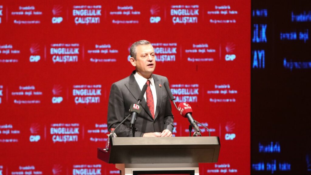 Republican People’s Party (CHP) leader Özgür Özel speaks at an event in Izmir, western Türkiye, Feb. 1, 2025. (AA Photo)
