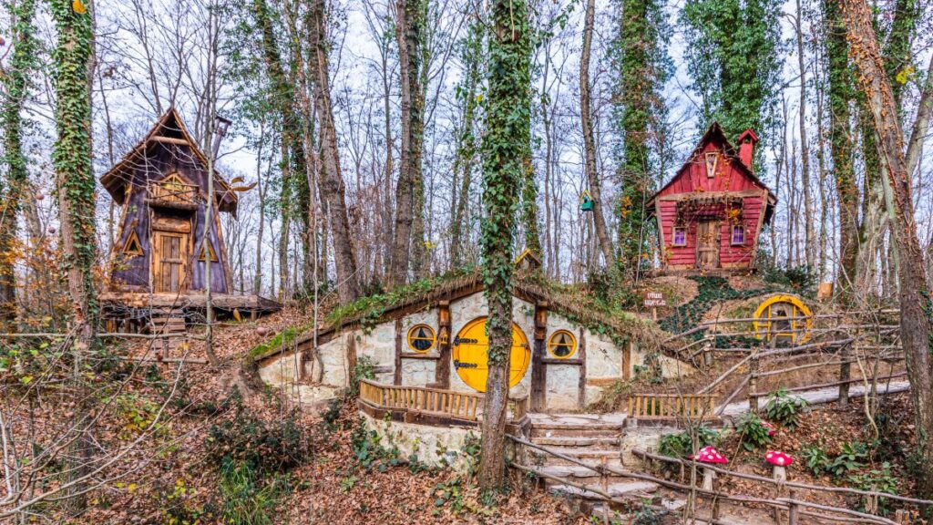 Wooden "Hobbit" homes in Ormanya Wildlife Park, Kocaeli, Dec. 21, 2019. (Shutterstock File Photo)
