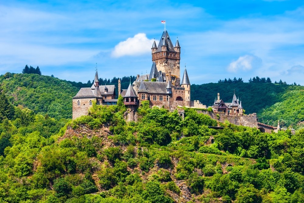 A panoramic view of Reichsburg Castle in Cochem, Germany. (Shutterstock Photo)