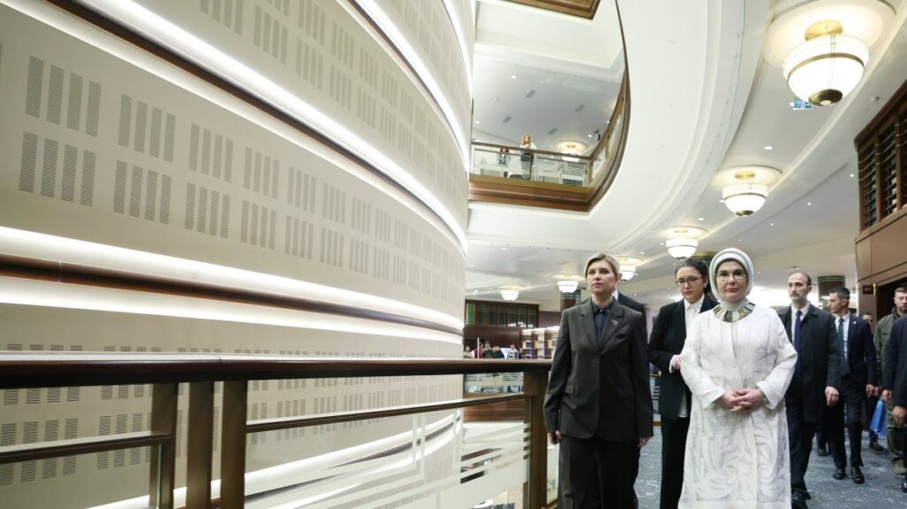 First lady Emine Erdoğan (R) and Ukrainian first lady Olena Zelenska Ukraine visit the Presidential Library, Ankara, Türkiye, Feb. 18, 2025. (AA Photo)