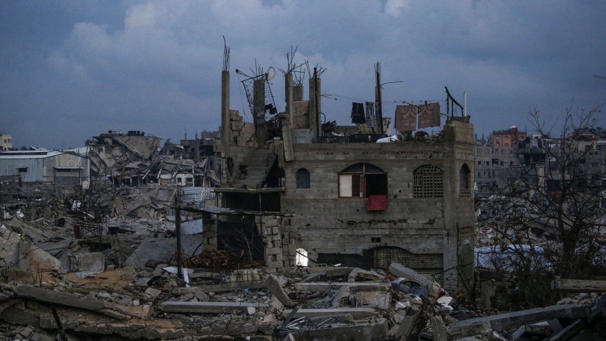 Destroyed houses amid a cease-fire between Israel and Hamas, Jabaliya, Gaza Strip, Palestine, Feb. 19, 2025. (EPA Photo)