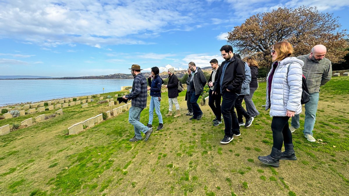 Professional tour guides attend a field training program at the Gallipoli historical site in Çanakkale, western Türkiye, on Feb. 21, 2025. (AA Photo)
