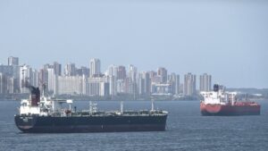 Oil tankers sail the Maracaibo Lake, Maracaibo, Venezuela on March 15, 2019. (AFP Photo)