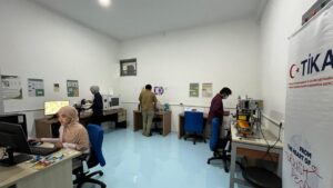 The renovated computer room at the Tamar Sinar Harapan Ziyad Zolkefli Cheras Care Home, Cheras, Malaysia, March 3, 2025. (AA Photo)