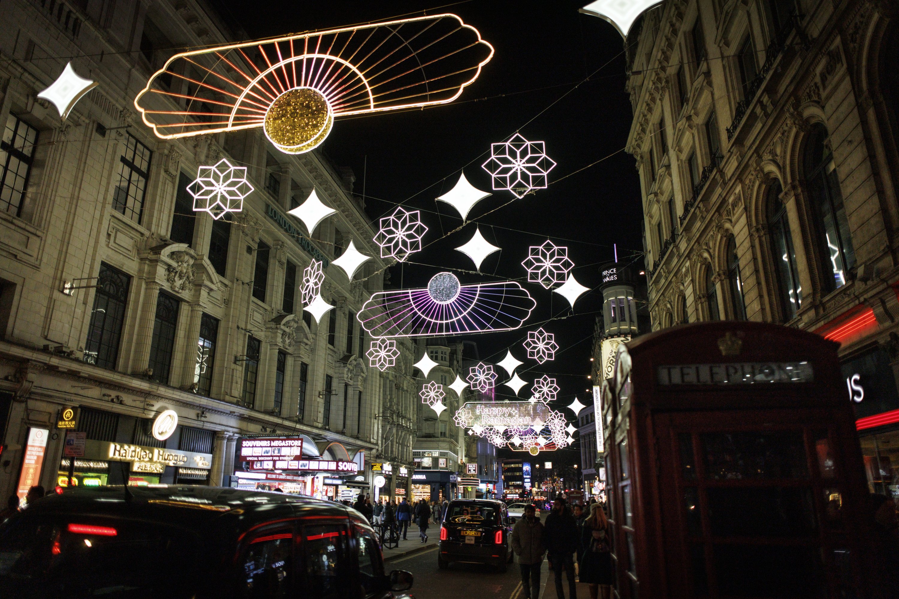 371943 Lights for the Muslim festival of Ramadan are displayed, West End, London, U.K., Feb. 27, 2025. (EPA Photo)