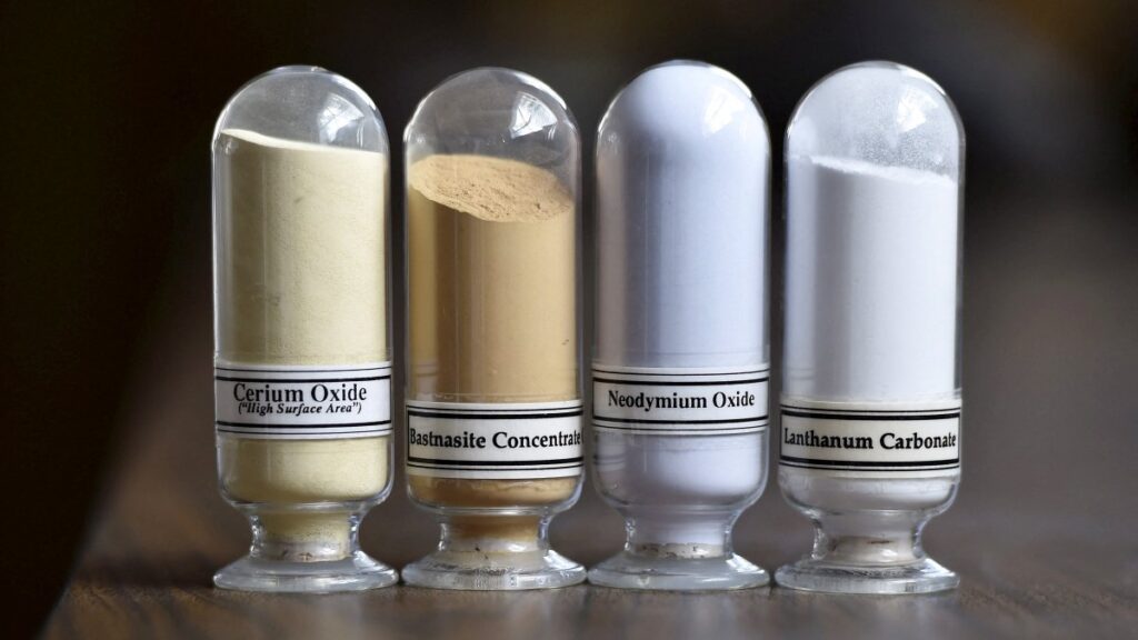 Samples of the rare earth minerals Cerium oxide, Bastnasite, Neodymium oxide and Lanthanum carbonate are on display during a tour of Molycorp's Mountain Pass Rare Earth facility, Mountain Pass, California, U.S. June 29, 2015. (Reuters Photo)