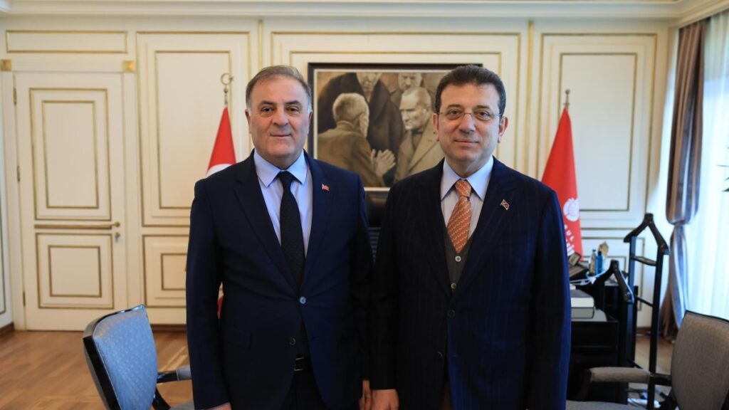 Istanbul Mayor Ekrem Imamoğlu (R) and Nuri Aslan, the first deputy chair of the Istanbul Metropolitan Municipality (IBB) Council are seen in this undated photo. (DHA Photo)
