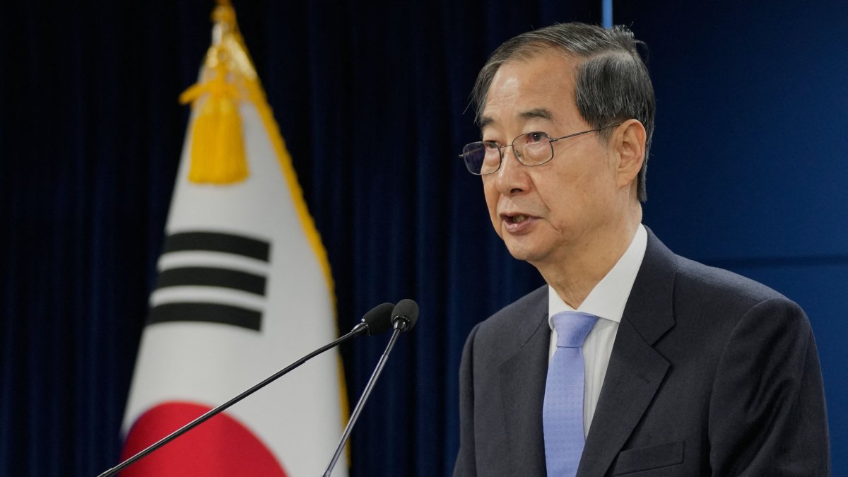 South Korean acting President Han Duck-soo speaks during a briefing in Seoul, South Korea, March 24, 2025. (AFP Photo)