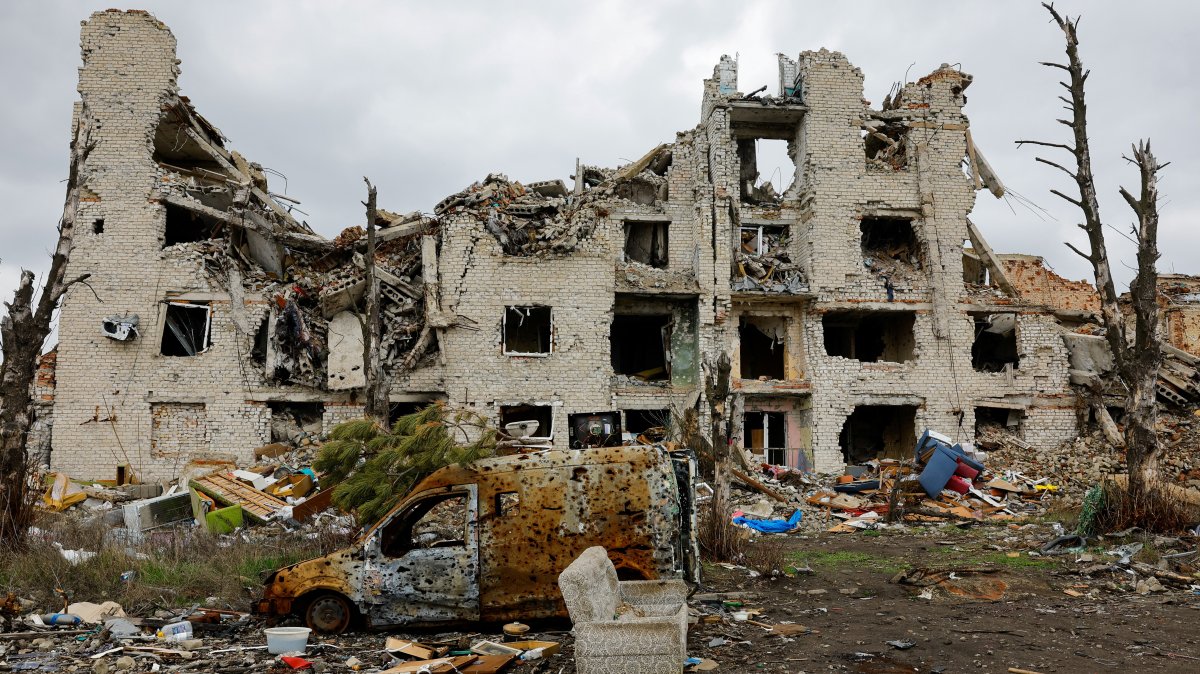 A view shows the ruins of a building in the abandoned town of Marinka (Maryinka), which was destroyed in the course of the Russia-Ukraine conflict in the Donetsk region, a Russian-controlled area of Ukraine, April 1, 2025. (Reuters Photo)