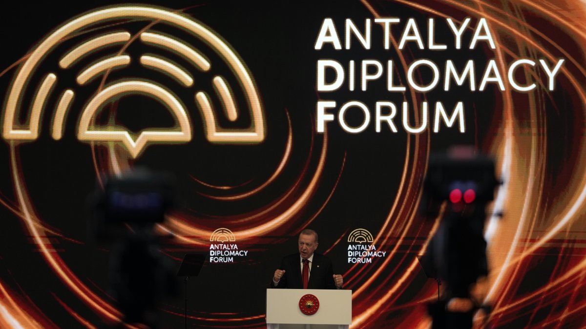 President Recep Tayyip Erdoğan gives a speech during the opening ceremony of the Antalya Diplomacy Forum, Antalya, southern Türkiye, March 1, 2024. (AP Photo)