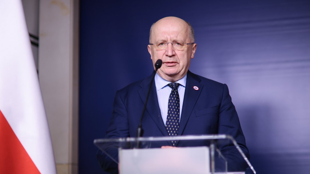 European Commissioner for Defense and Space Andrius Kubilius attends a press conference after his meeting with Polish Foreign Minister Radoslaw Sikorski at the Polish Foreign Ministry headquarters in Warsaw, Poland, April 2, 2025.  (EPA Photo)