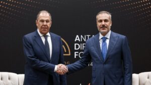 Russian Foreign Minister Sergei Lavrov (L) shakes hands with Turkish Foreign Minister Hakan Fidan during a meeting on the sidelines of the Antalya Diplomacy Forum, in Antalya, Türkiye, April 12, 2025. (Reuters Photo)