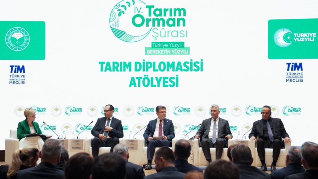 Participants deliver speeches during a special session of the Agricultural Diplomacy Workshop, Istanbul, Türkiye, April 21, 2025. (AA Photo)