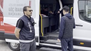 Officials from the migration directorate conduct inspections against irregular migration, Türkiye, April 3, 2025. (AA Photo)