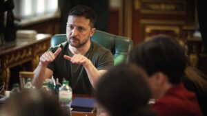 This handout photograph by Ukrainian presidential press-service taken on May 2, 2025 and released on May 3, 2025 shows Ukrainian president Volodymyr Zelensky talking with journalists during a press conference in Kyiv, Ukraine. (AFP Photo)