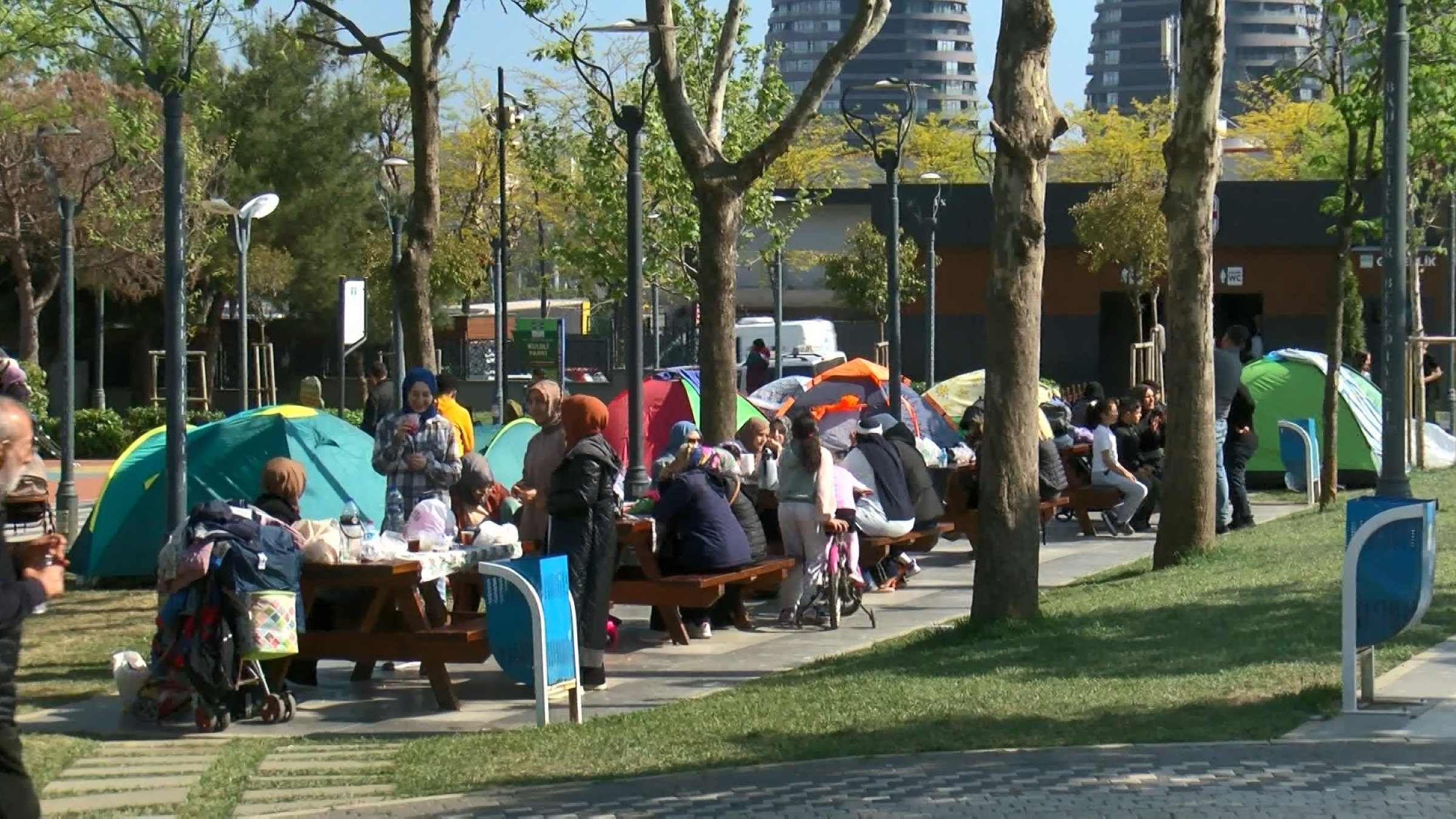 People in Istanbul stay in tents and vehicles, hesitant to return to their homes due to the earthquake, Istanbul, Türkiye, April 25, 2025. (DHA Photo)