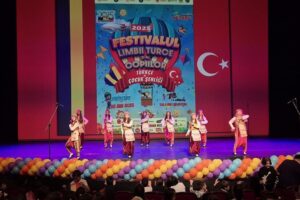 Children perform traditional Anatolian and Tatar dances during the Turkish Language and Children’s Festival, Bucharest, Romania, May 28, 2025. (Courtesy of Yunus Emre Institute)