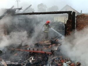 A firefighter works at the site of a Russian drone strike in Pryluky, central Ukraine, June 5, 2025. (IHA Photo)