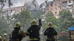 Rescuers work at the site of a drone strike, Kharkiv, Ukraine, June 7, 2025. (EPA Photo)