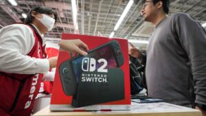 A customer purchases a Nintendo Switch 2 at an electronics retailer in Tokyo, Japan, June 5, 2025. (AFP Photo)