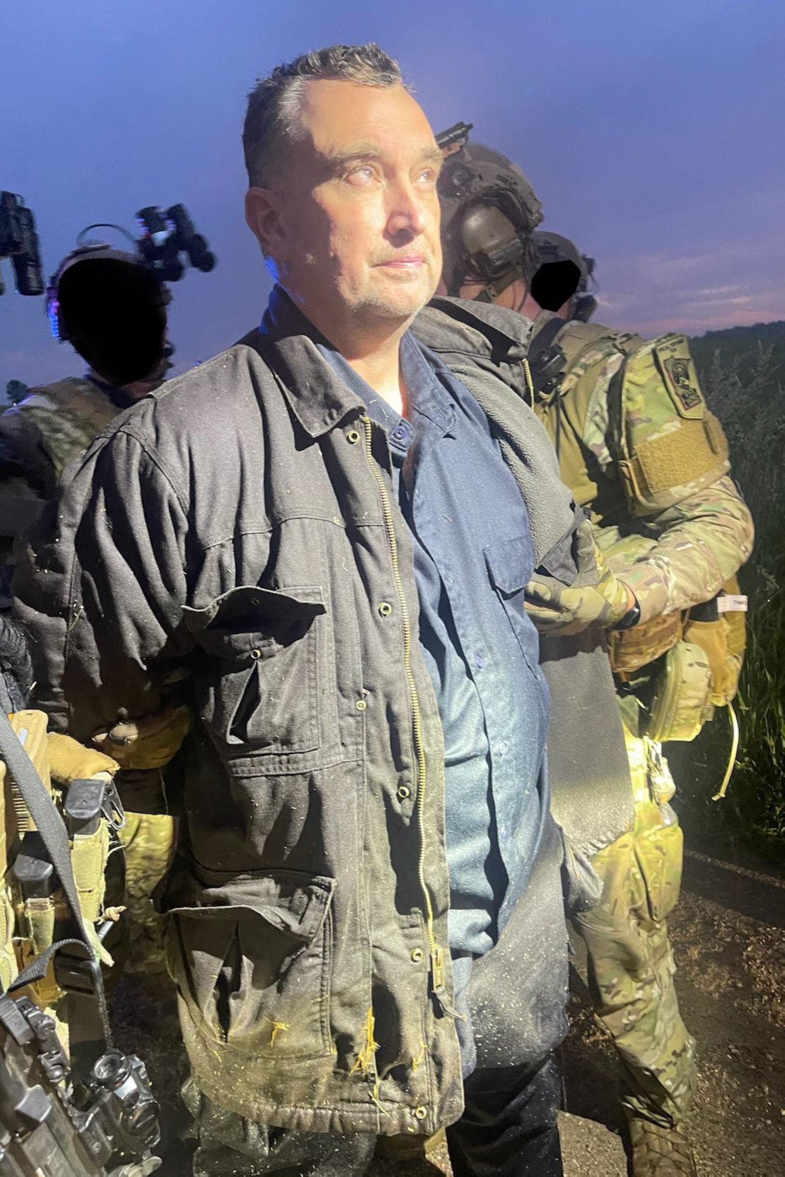 387247 This unlocated handout photo shows Vance Boelter, the suspected killer of a Democratic Minnesota state lawmaker, as he was being apprehended, Minnesota, U.S., June 15, 2025. (AFP Photo)