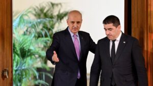 Parliament Speaker Numan Kurtulmuş welcomes his Georgian counterpart Shalva Papuashvili, Ankara, Türkiye, June 17, 2025. (AA Photo)
