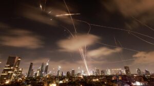 Israeli air defense systems are activated to intercept Iranian missiles over Tel Aviv, Israel, June 18, 2025. (AFP Photo)