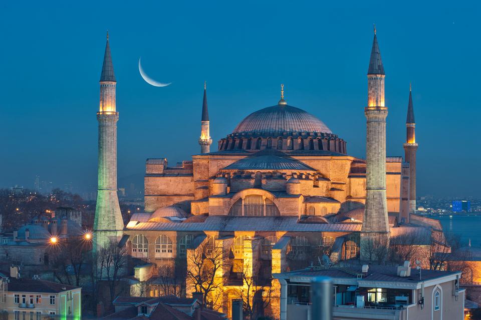 Ayasofya is one of the world's most famous religious structures.