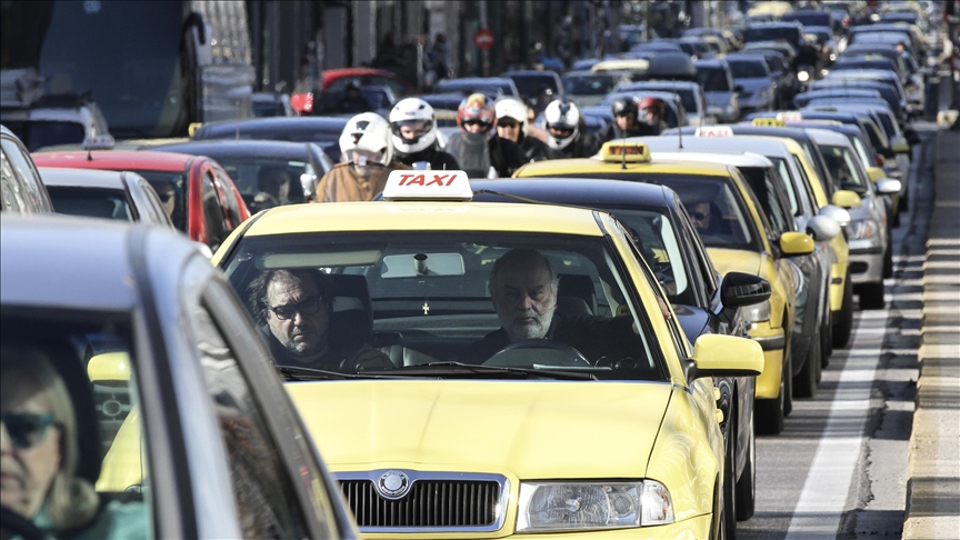 Bus, trolley workers strike again in Greek capital