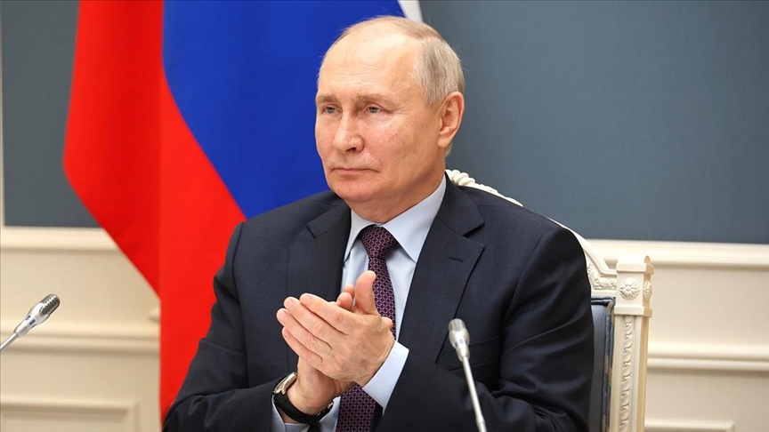 Putin says Russia still among top players in global arms industry