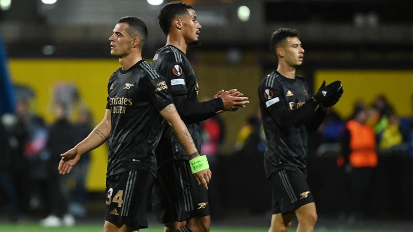 Arsenal drop 2 more crucial points in Premier League title race