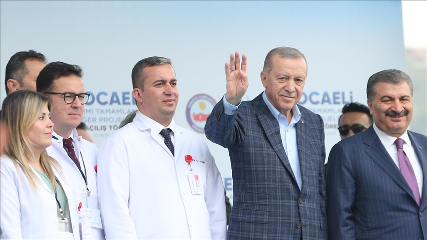 Turkish president vows to turn Türkiye into ‘global center of attraction’ in field of health care