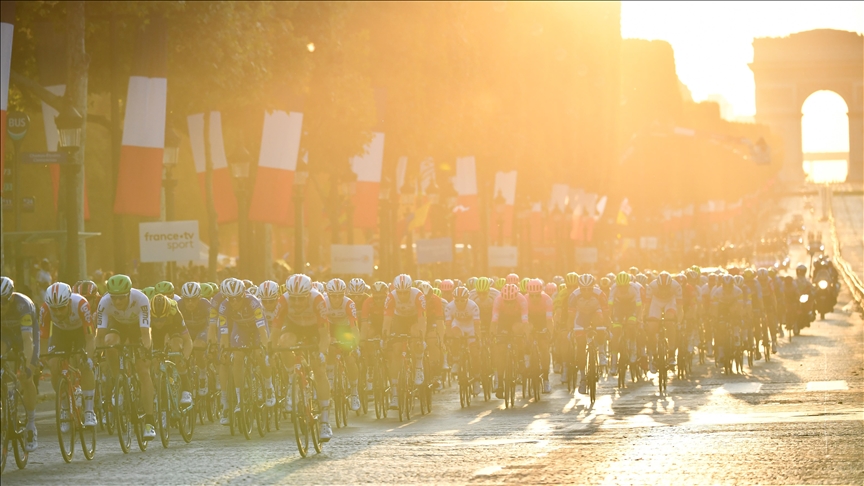 Canada's Michael Woods wins 9th stage of Tour de France